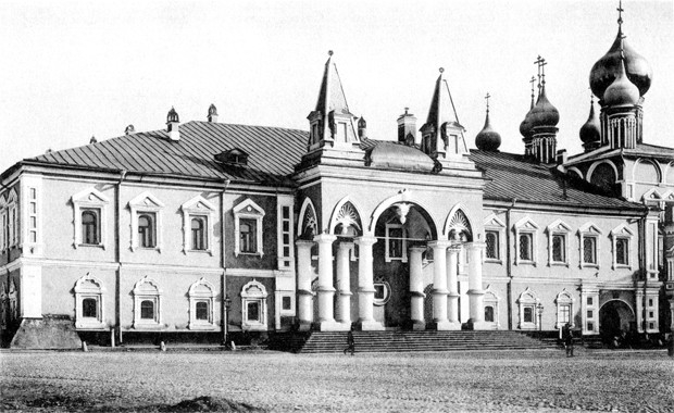 Чудов монастырь в начале XX века. Именно здесь 1 января 1847 года впервые был отмечен День Города, приуроченный к 700-летнему юбилею Москвы.