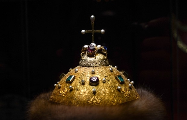 Шапка Мономаха (первая половина XIV века).