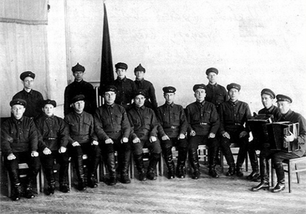 Первый состав ансамбля. 1928-1929 годы.