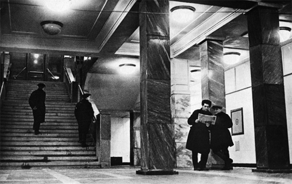 Станция метро «Смоленская» в 1935 году (тогда называлась «Смоленская площадь»).