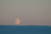 Фотография Луны, сделанная выше уровня облаков.