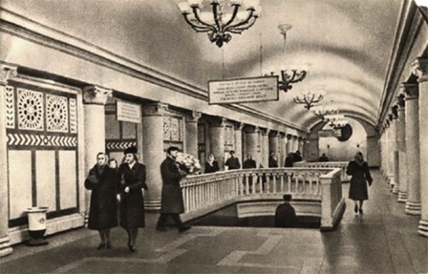 Станция Кольцевой линии метро «Павелецкая».