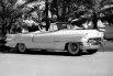 Cadillac Eldorado 1956 года выпуска. Одна из знаковых моделей американского автопрома, определившая облик эпохи. Фиолетовый кабриолет Eldorado является самой известной машиной Элвиса.