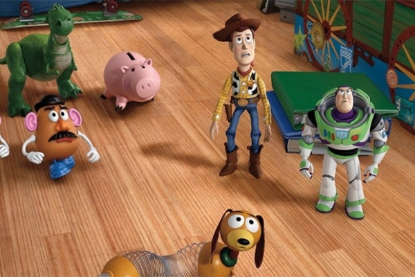 Вышедший в 2010 году мультфильм «История игрушек: Большой побег», третья часть знаменитой франшизы, на данный момент является рекордсменом по кассовым сборам среди мультфильмов – студия Pixar заработала на этой ленте более миллиарда долларов.
