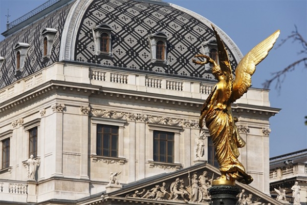 Гарвардская библиотека на сегодняшний день является крупнейшей академической библиотекой США и занимает в стране третье место по величине. Собственно, Гарвардский университет не был основан Джоном Гарвардом, но был назван в честь него, поскольку в 1638 го