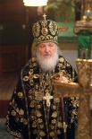Литургия Патриарха Кирилла в Цекрви Святого Серафима Вырицкого в г. Вырица. Апрель 2009 года.