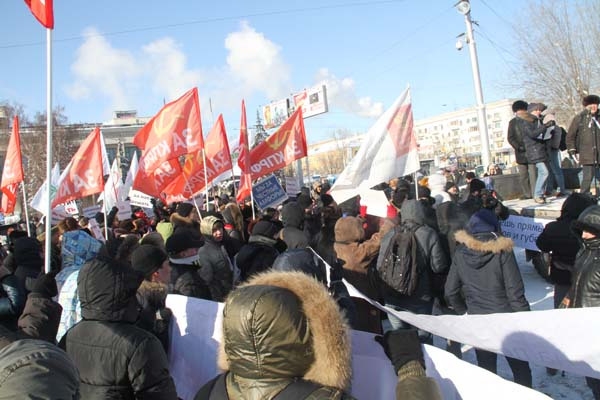 Митингующие вышли с плакатами "Мы за честные амфоры"