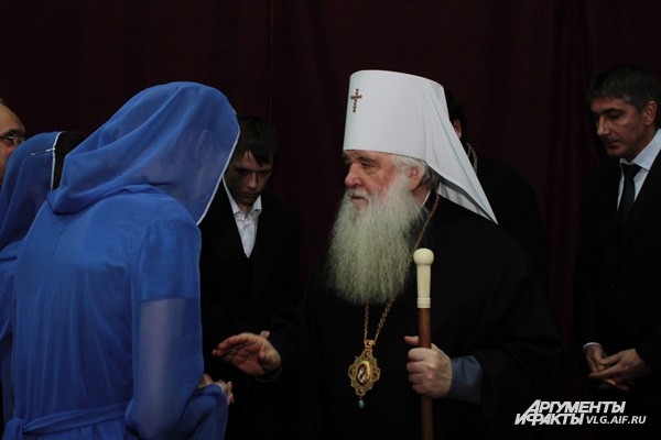 Волгограде проходит ежегодная выставка «Царицын Православный – Хвали имя Господне!». Здесь представлено храмовое убранство, христианская литература, продукция монастырей и скитов. В Волгоград привезли части Покрова Пресвятой Богородицы из кафедрального со