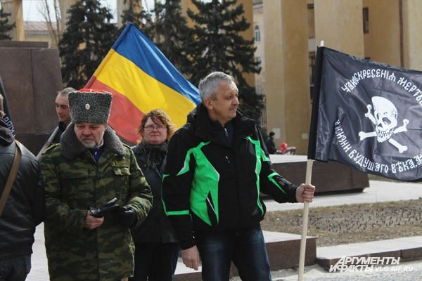 Казаки скрутили душегуба, назвав его Лениным