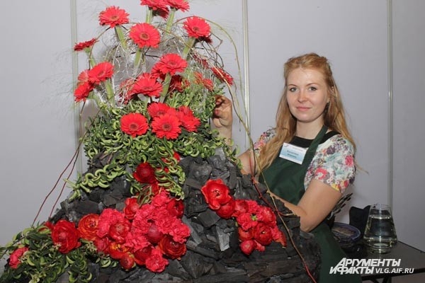 Флористы соревновались в искусстве составления букетов