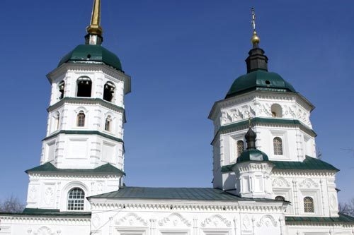 В советские годы здание иркутского планетария располагалось в Свято-Троицком храме.