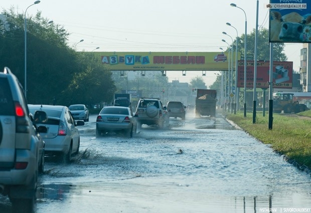 Вода стоит на улицах