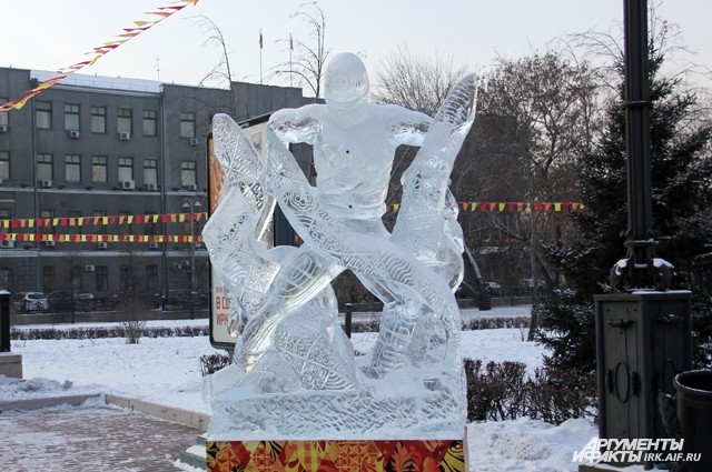 Каждая фигура символизирует олимпийский спорт.