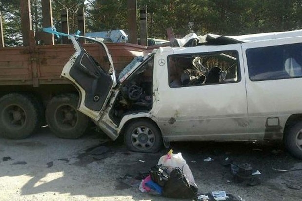ДТП произошло около 12 часов дня
