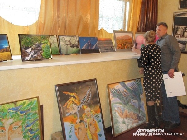 Министр культуры Светлана Айгистова любит живопись