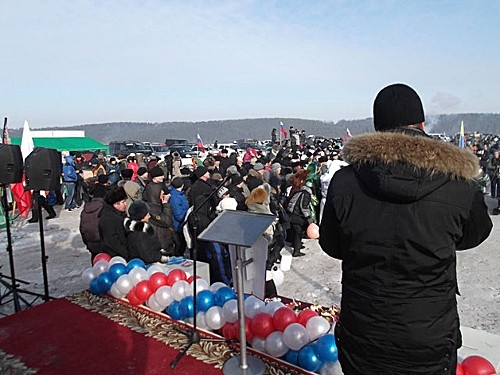 Зрителей и болельщиков на «Зимней линим» было много