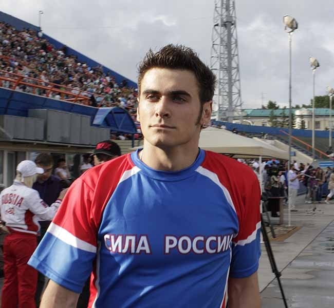 Покорял зрительниц Петр Дранга не только песнями..