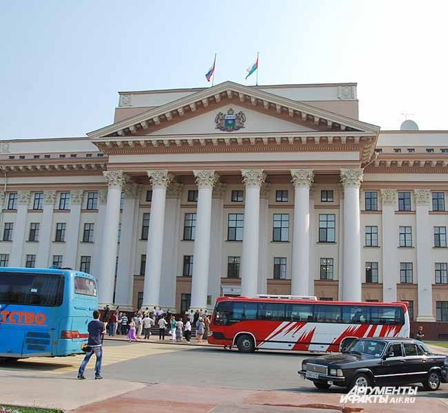 Тюмень. Дом правительства