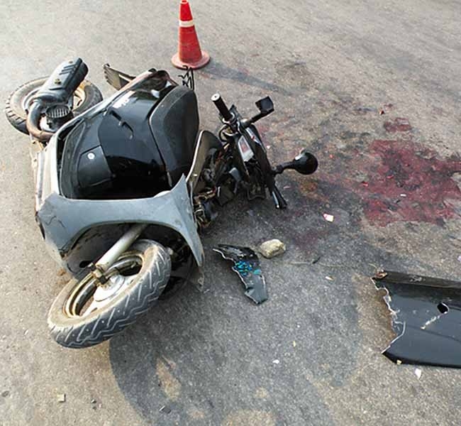 В прошедшем году на дорогах города произошло 6 ДТП, в результате которых пострадали 10 юных водителей и пассажиров мопедов. С начала этого года пострадали пять детей.