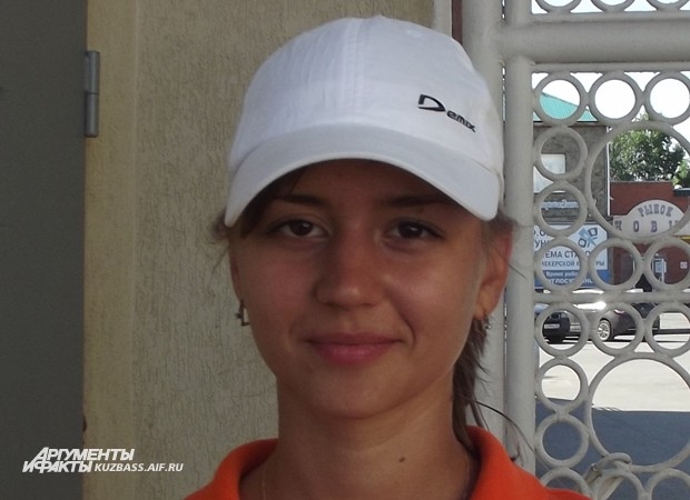 Юлия Букреева (Новокузнецк) - золотой призер женского турнира по стрельбе из блочного лука
