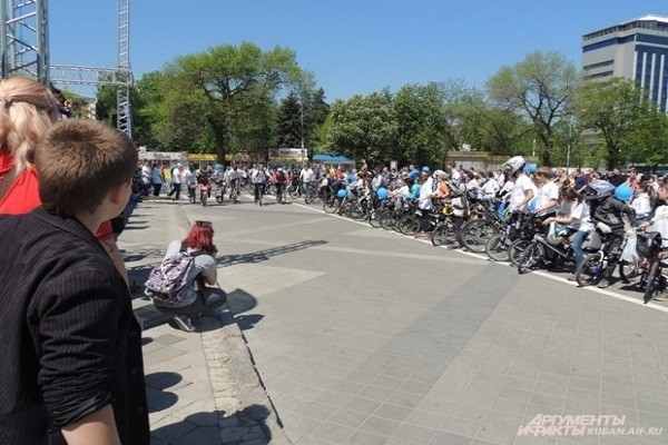 В Краснодаре торжественно открыли велосезон-2013