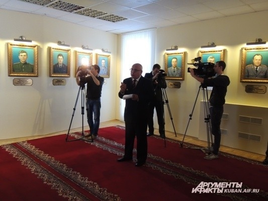 Картинную галерею открыли ко Дню полиции в Краснодаре