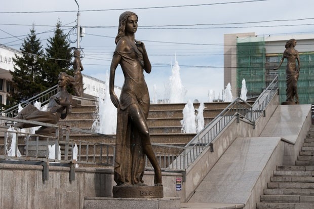 «Реки Сибири» на Театральной площади