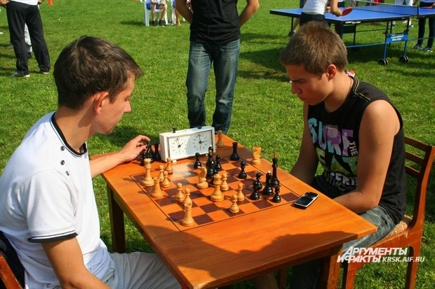 Шахматы требуют концентрации мыслей и сосредоточенности, развивают мышление