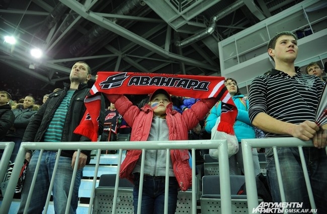 Омский «Авангард» одержал победу над «Слованом» со счётом 4:2.