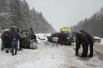 В 13:50 на автодороге «Кунгур – Соликамск» водитель автомобиля «Renault-Logan», выполняя обгон, не справился с управлением, допустил занос и столкновение со встречной автомашиной «Subaru – Impreza». В результате происшествия в больницу с тяжёлыми травмами