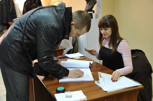 Активность на участке оказалась высокой: уже к середине дня проголосовала почти половина избирателей