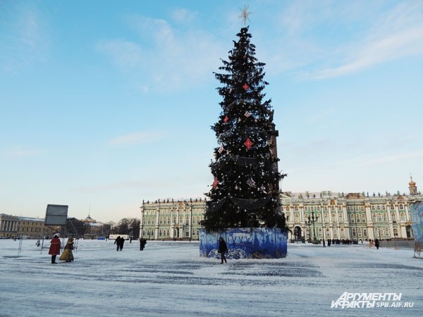Новогодняя ёлка на Дворцовой площади