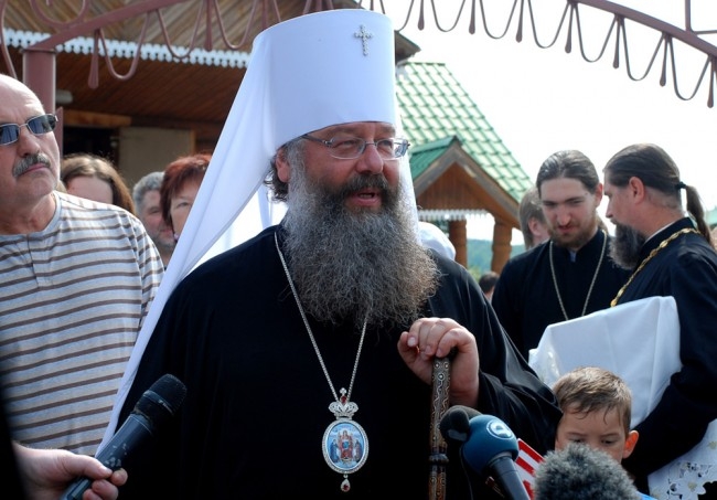В этом году Крещальную литургию возглавил митрополит Екатеринбургский и Верхотурский Кирилл.