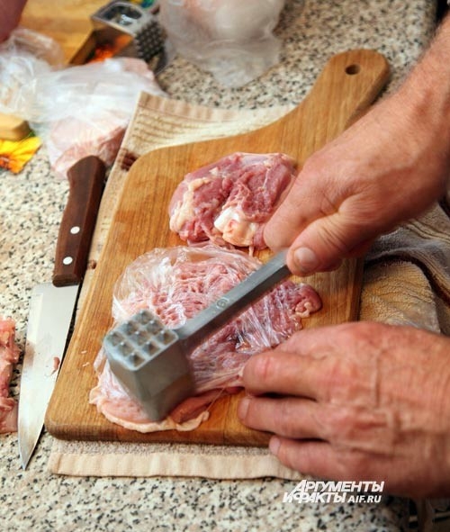 Главное -тщательно «отбить» мясо
