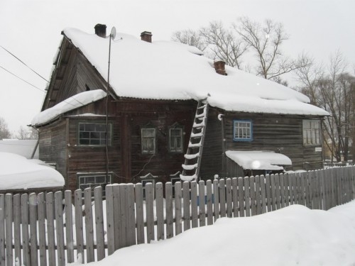 Дом, в котором живет Сандра зарубина со своей российской семьей