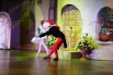 Сделать балет по-настоящему сказочным помогают необычные костюмы и декорации.