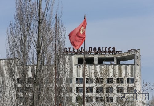 Гостиница "Полесье" на центральной площади