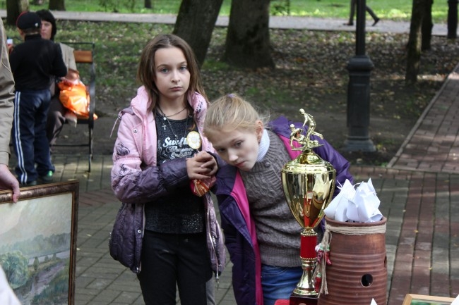 В Смоленске прошла крупномасшабная благотворительная акция "Белый цветок".