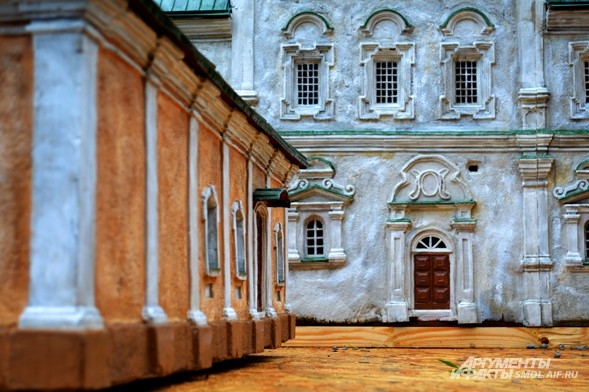 В 1658 году возрождён как православный монастырь