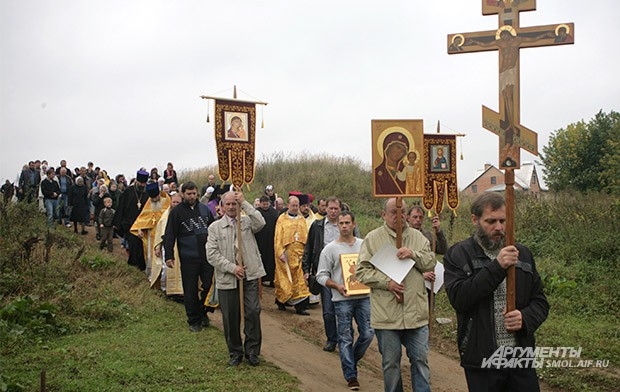 Крестный ход к месту убиения Глеба