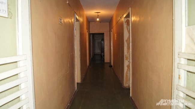 Полутемный коридор