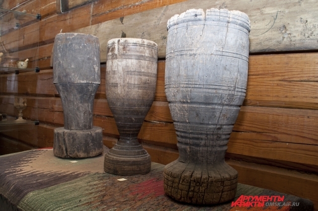 Выставка старинных ступок открылась в Омске.