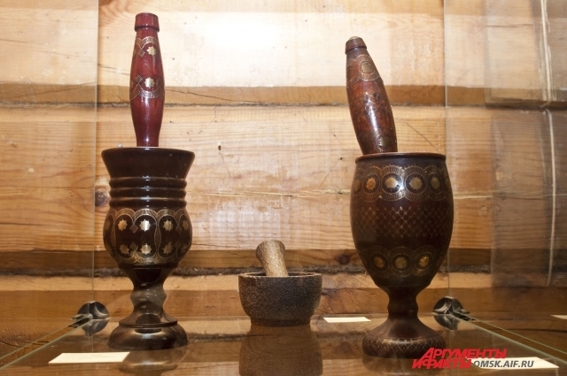 Выставка старинных ступок открылась в Омске.