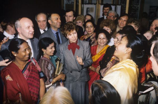 Раиса Горбачева на открытии выставки «Женщины Индии» в ЦДХ, 1988 год.