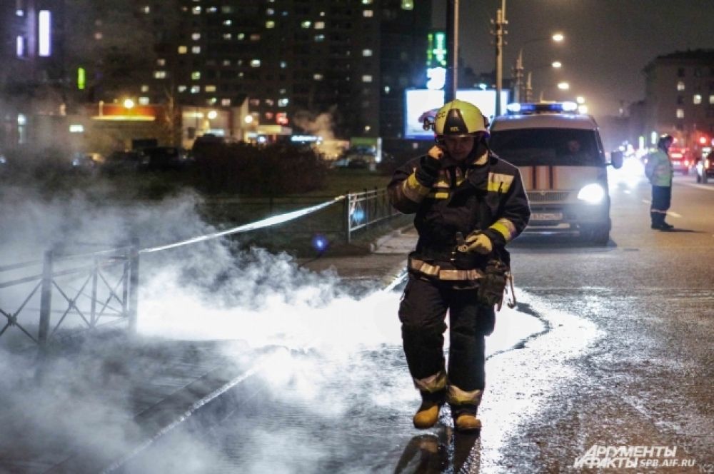 Устранение последствий прорыва трубопровода с горячей водой
