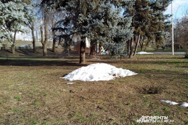 Тепло пока и в Волгограде, но к городу приближается похолодание – на ближайшие выходные метеорологи обещают морозы в районе 10-13 градусов мороза.
