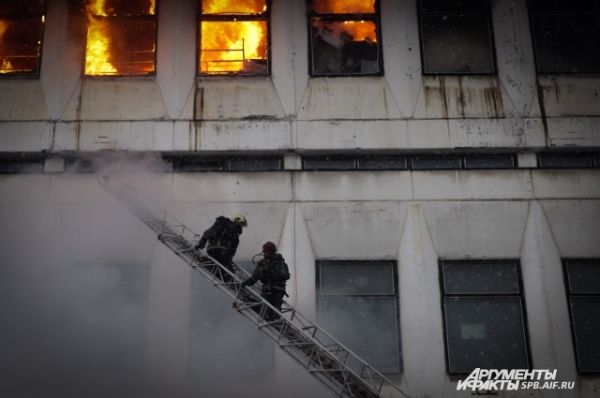 Пожар на заводе имени Козицкого — эксклюзивные кадры
