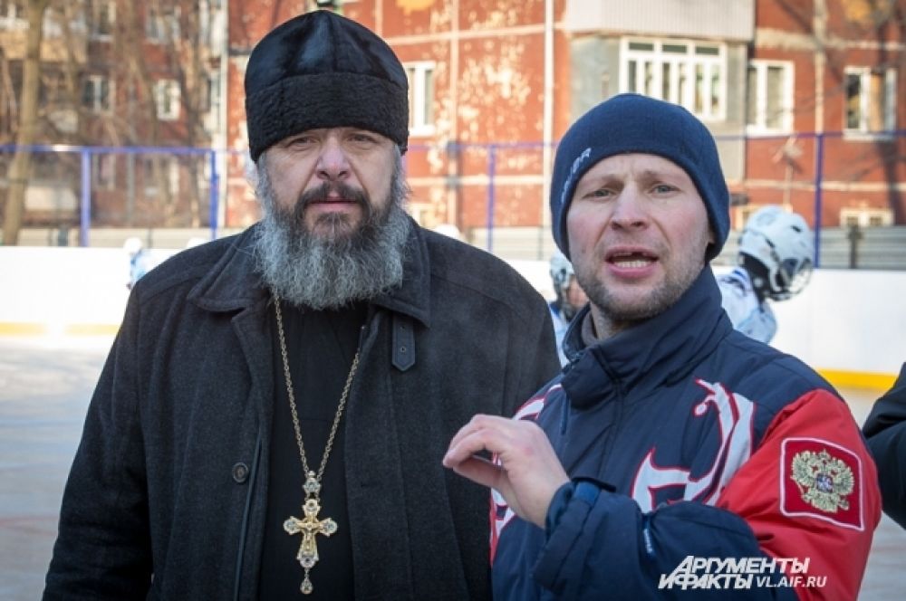 Святые отцы болеют за паству.