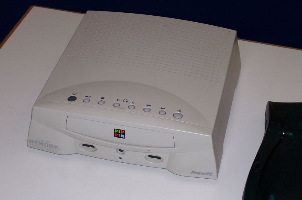 Во второй половине 90-х Apple пришла на рынок игровых консолей, выпустив в 1996 году Bandai Pippin. Первоначальной целью проекта было создание недорогого компьютера, ориентированного на мультимедийные продукты и видеоигры с поддержкой многопользовательского режима. Однако оснащение консоли оказалось заметно слабее, чем в Nintendo 64 и SonyPlaystation, при том, что стоимость Pippin оказалась выше предполагаемой.