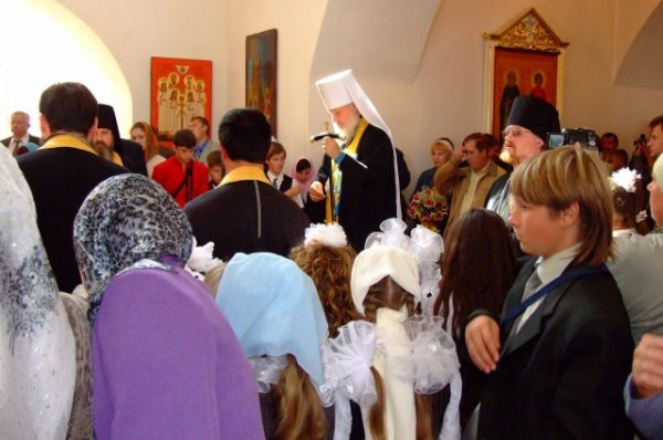 В Рославльском монастыре. Молебен для учащихся православной гимназии Рославля